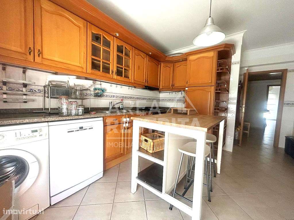 Apartamento de 4 assoalhadas para arrendar - Conforto e funcionalid... - Grande imagem: 2/21