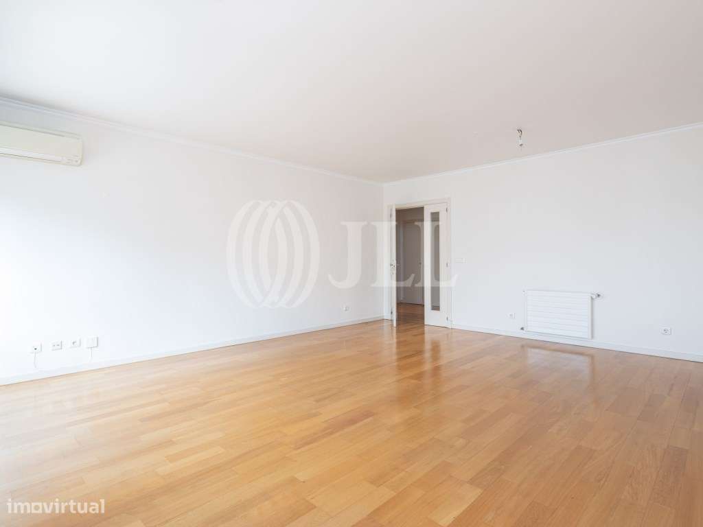 Apartamento T2 com estacionamento em Campolide, Lisboa - Grande imagem: 4/28