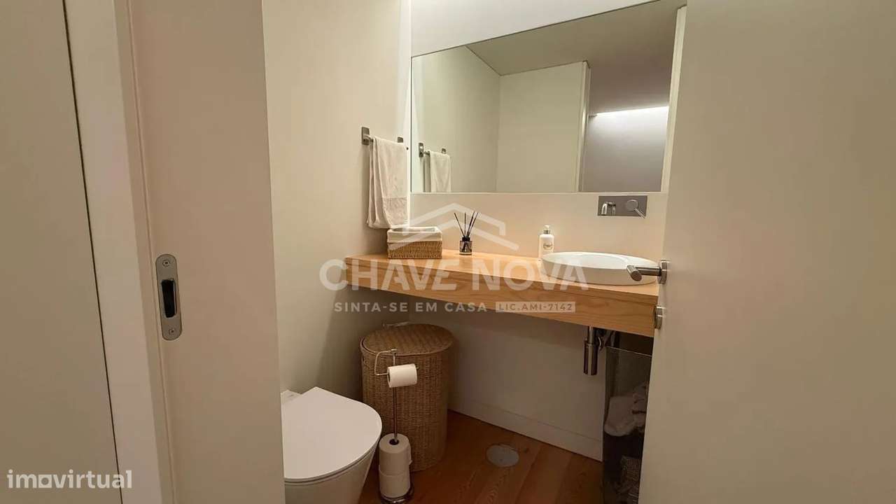 Apartamento t2 à venda na Rua António Bessa Leite-14