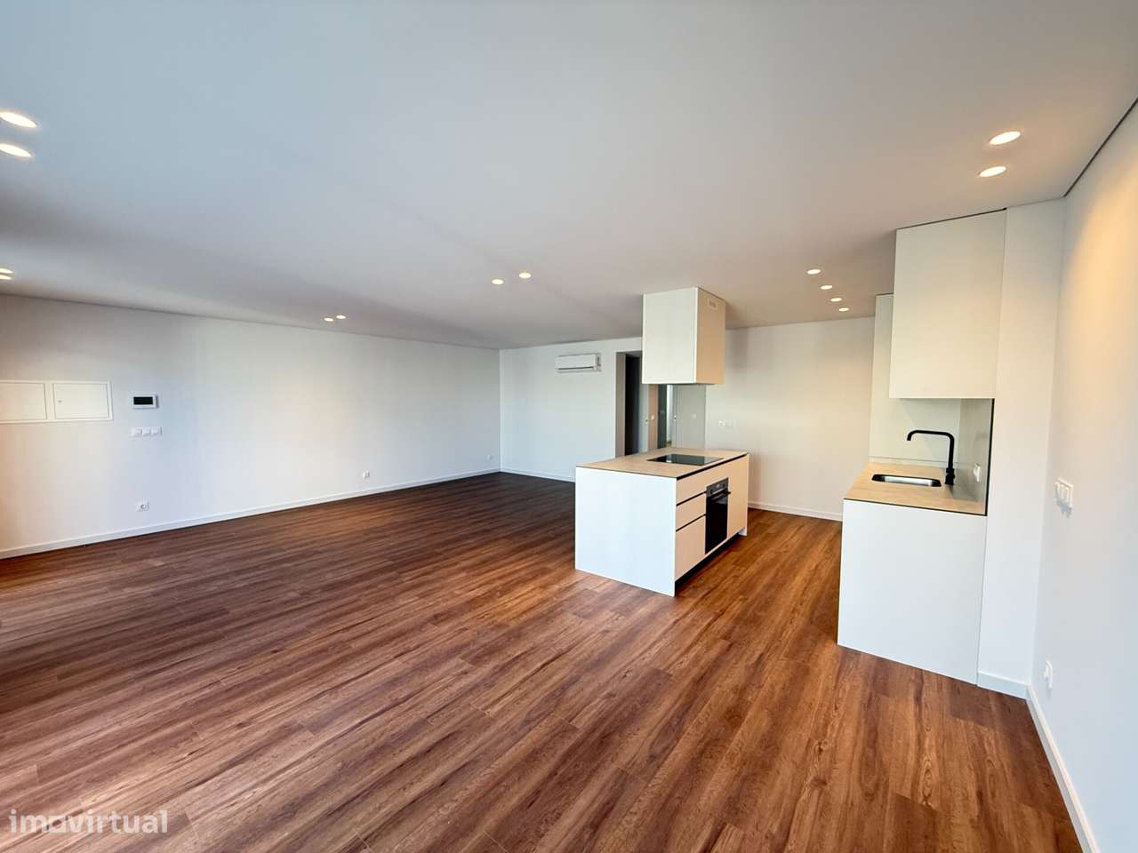 Apartamento T2 - Centro Guimarães - Grande imagem: 5/17