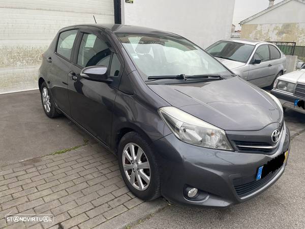 Toyota Yaris 1.0 VVT-i Comfort+P.Style - 2