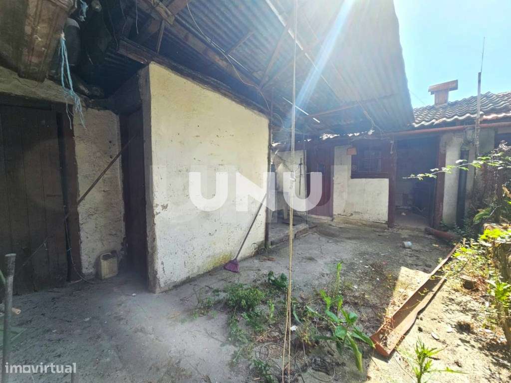 Prédio Urbano - Pleno Centro da Cidade de Viseu-21