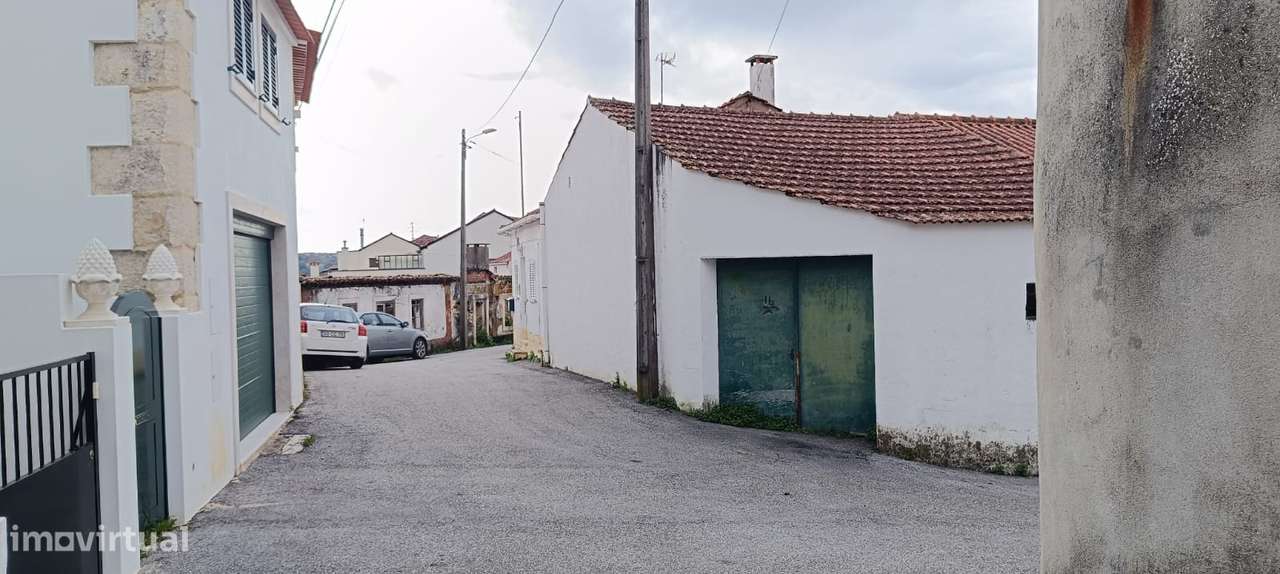 Moradia geminada T3-28