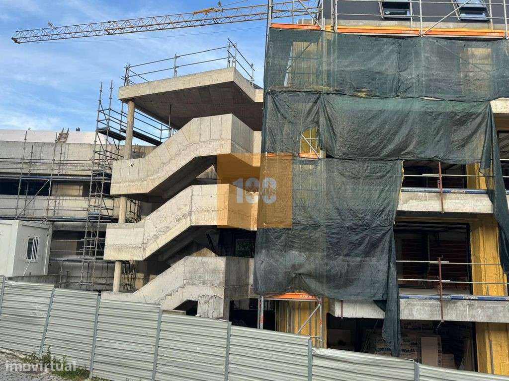 T4 com varanda e garagem - Ipanema Residence-27