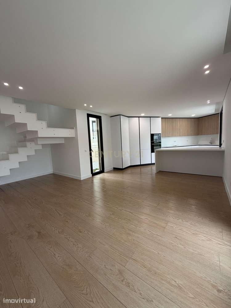 Moradia Isolada T4 - Pátio da Terra - Foros Amora - Grande imagem: 3/37