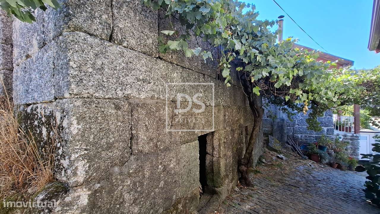 Casa com terreno e vistas de serra – Póvoa, Ansiães - Amarante - Grande imagem: 5/20