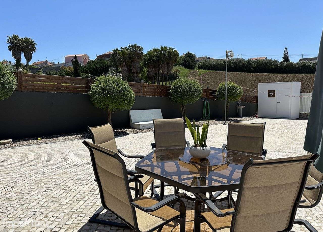 Magnífica Moradia V3 térrea com Piscina - Sobral Lourinhã-48