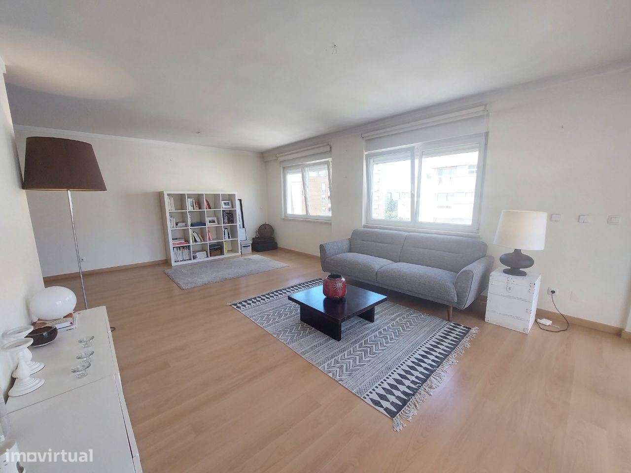 247P | Apartamento T1 100m2 c/ suite mobilado para arrendamento no ... - Grande imagem: 3/20