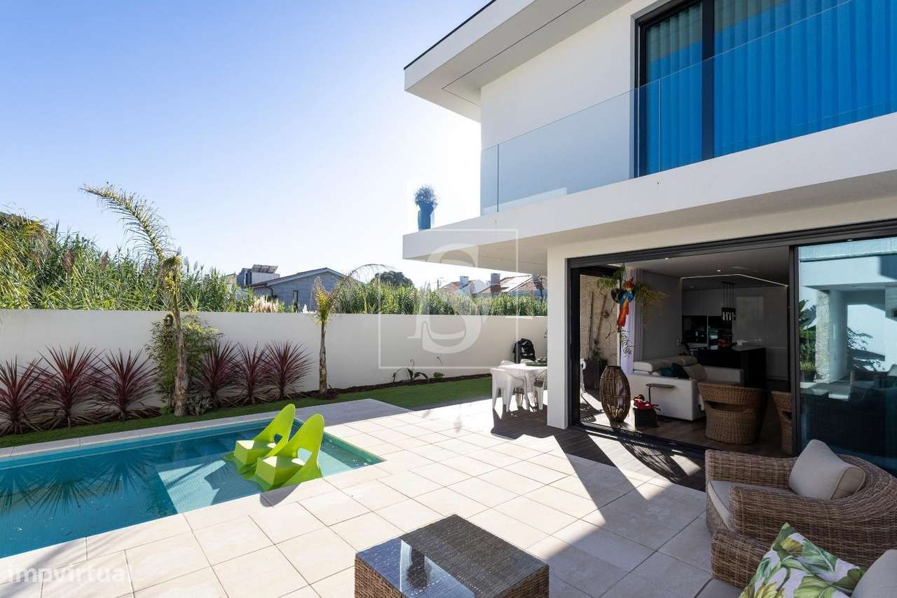 Moradia T4 de Alto Padrão à Venda – Agudela, Perafita-38