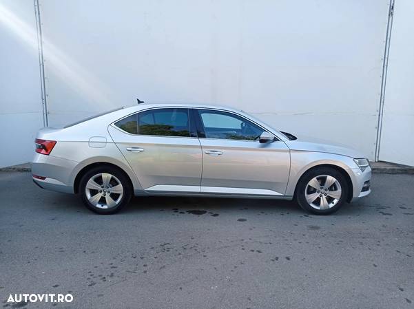 Skoda Superb 1.5 TSI DSG Ambition - 11