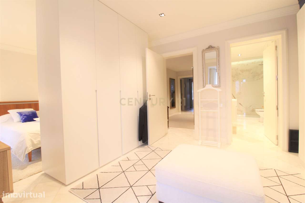 Luxuoso Apartamento T3 nas Torres das Amoreiras, Lisboa-13