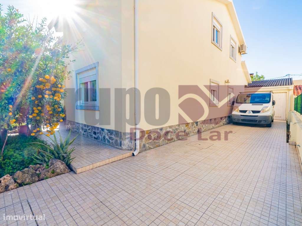 Moradia Isolada T5 com Garagem e anexo em Quinta do Conde-6
