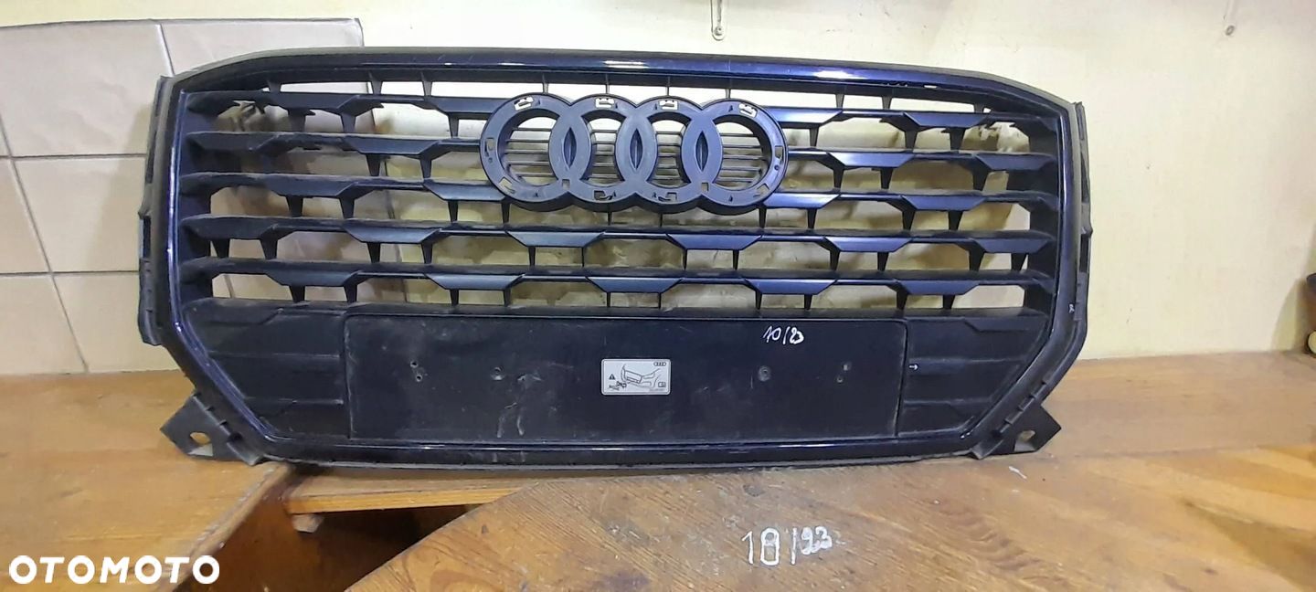 grill atrapa oryginał Audi Q2 81A - 1