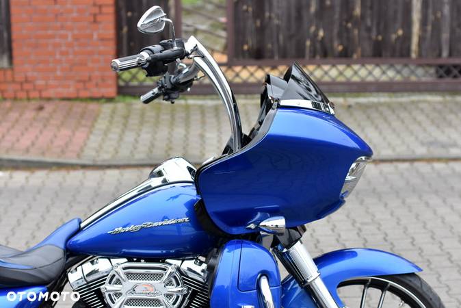 Harley-Davidson Touring Road Glide - 5