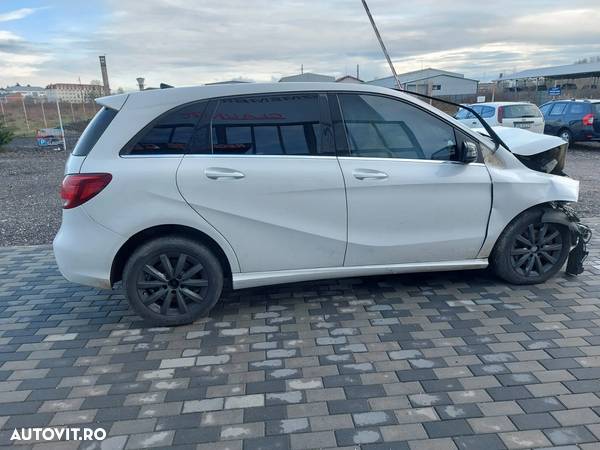 Dezmembram Mercedes B-class W246 2015 2.2 CDI 4x4 - 1