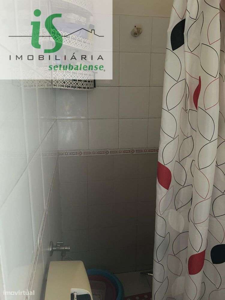 CONJUNTO DE DUAS MORADIAS PARA VENDA EM SETÚBAL (ZONA CENTRAL - (PRÓ-9