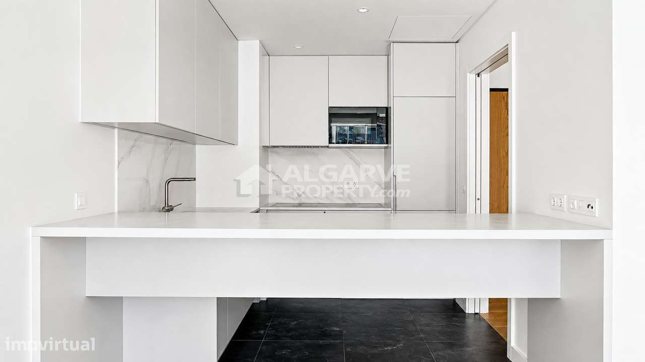 Luxuoso apartamento T2 novo em frente à Praia de Quarteira, Algarve-13