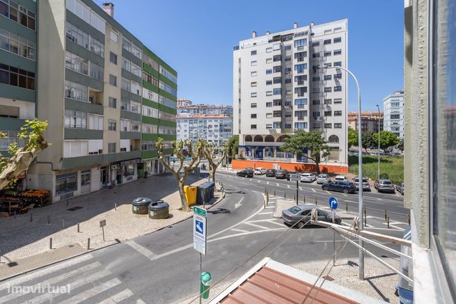 Apartamento T1+1 em Amadora com Elevador-21