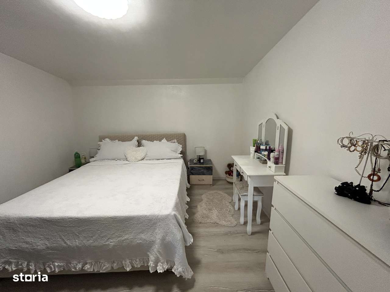 Vand vila la 3 insule P+1,ST.850 MP,modern,la cheie complet mobilat-10