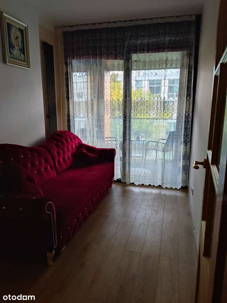 Wynajmę mieszkanie w centrum miasta, przy ogrodzie saskim - Pełny obrazek: 2/4