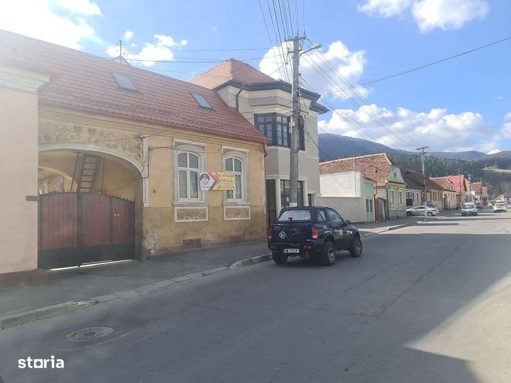 Corp de casa in Codlea centru! - Imagine principală: 1/3