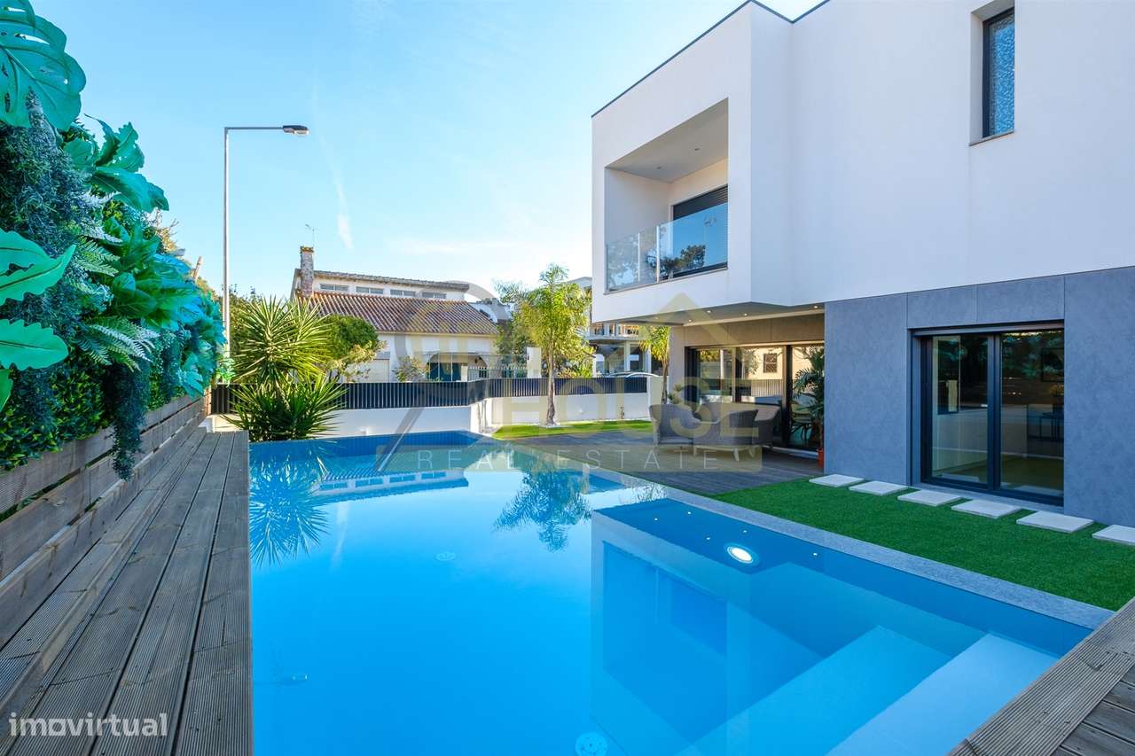 Moradia Isolada V3 com piscina junto à Herdade da Aroeira-36