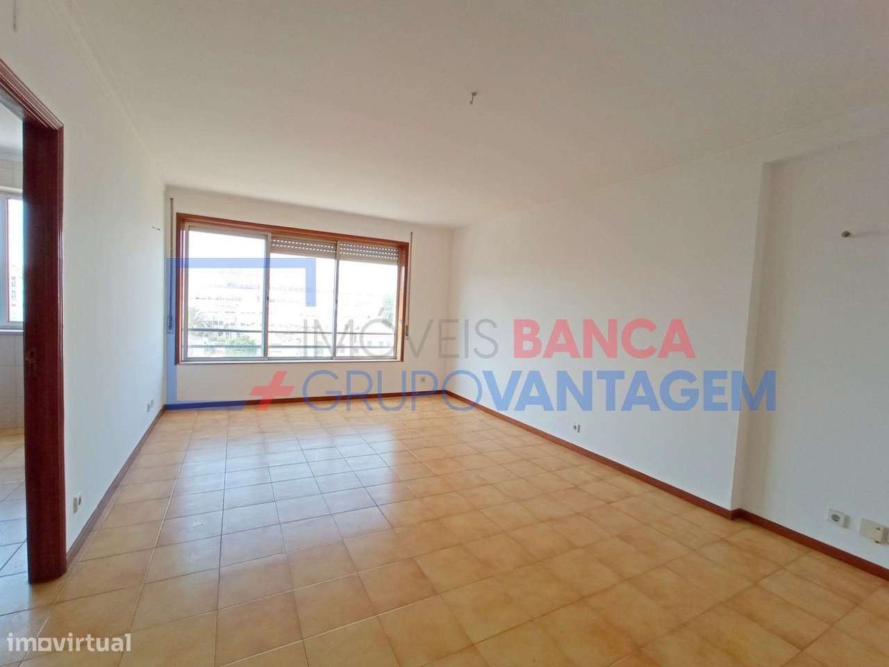 APARTAMENTO T2 - ÁGUAS SANTAS - Grande imagem: 3/15