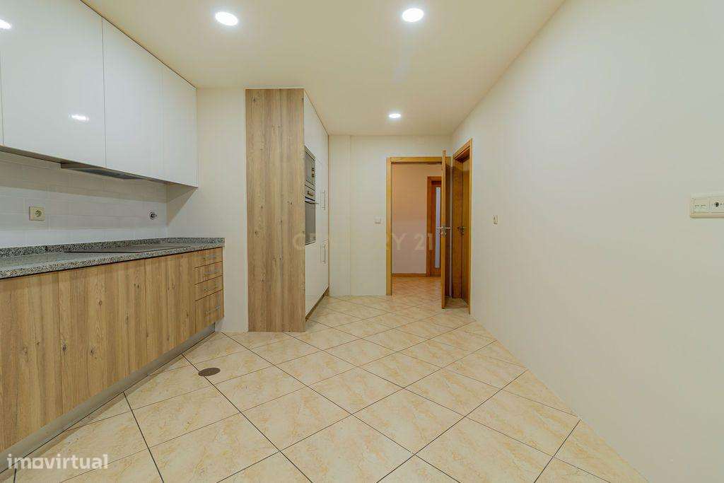 Duplex T3 em Bragança - Grande imagem: 4/39