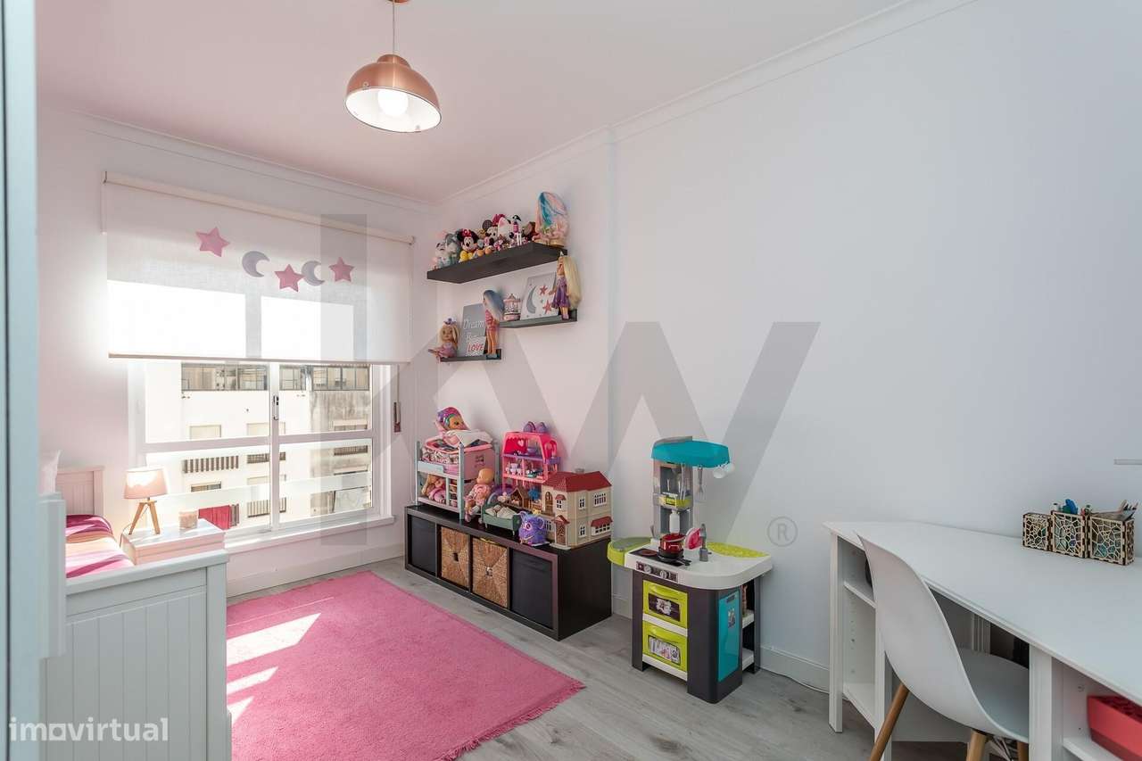 O Seu Novo Refúgio na Avenida de Fitares : T2 renovado e cheio de sol-20