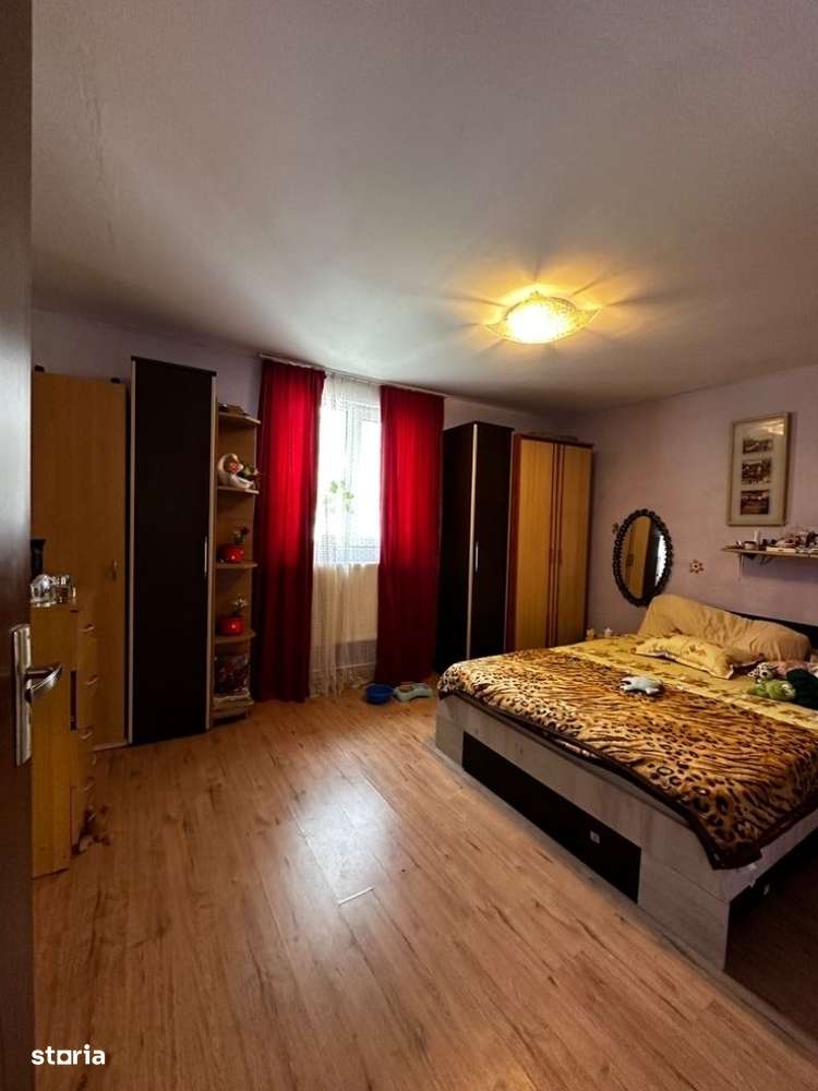 Casa cu 4 camere de vânzare în zona chiscani - Imagine principală: 2/13