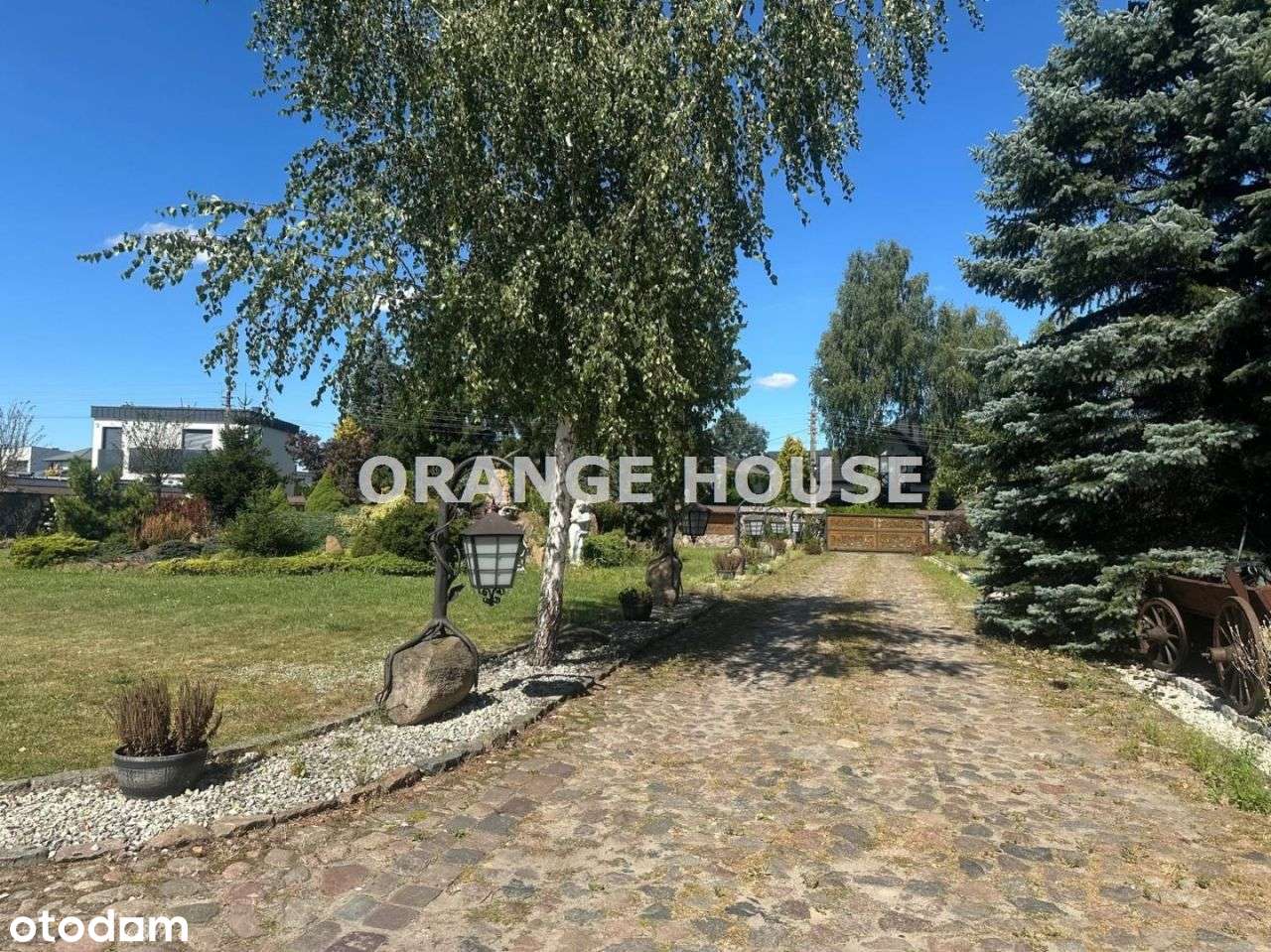 Drewniany dom w centrum Tłuszcza-10