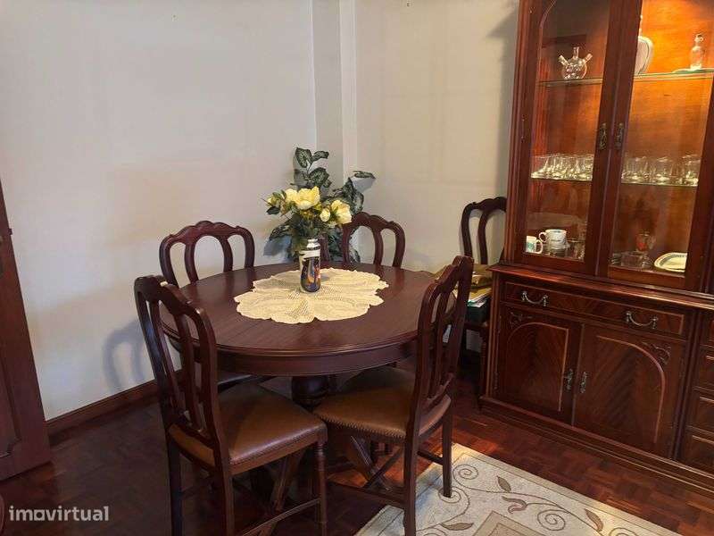 Apartamento T2 No Centro De Odivelas