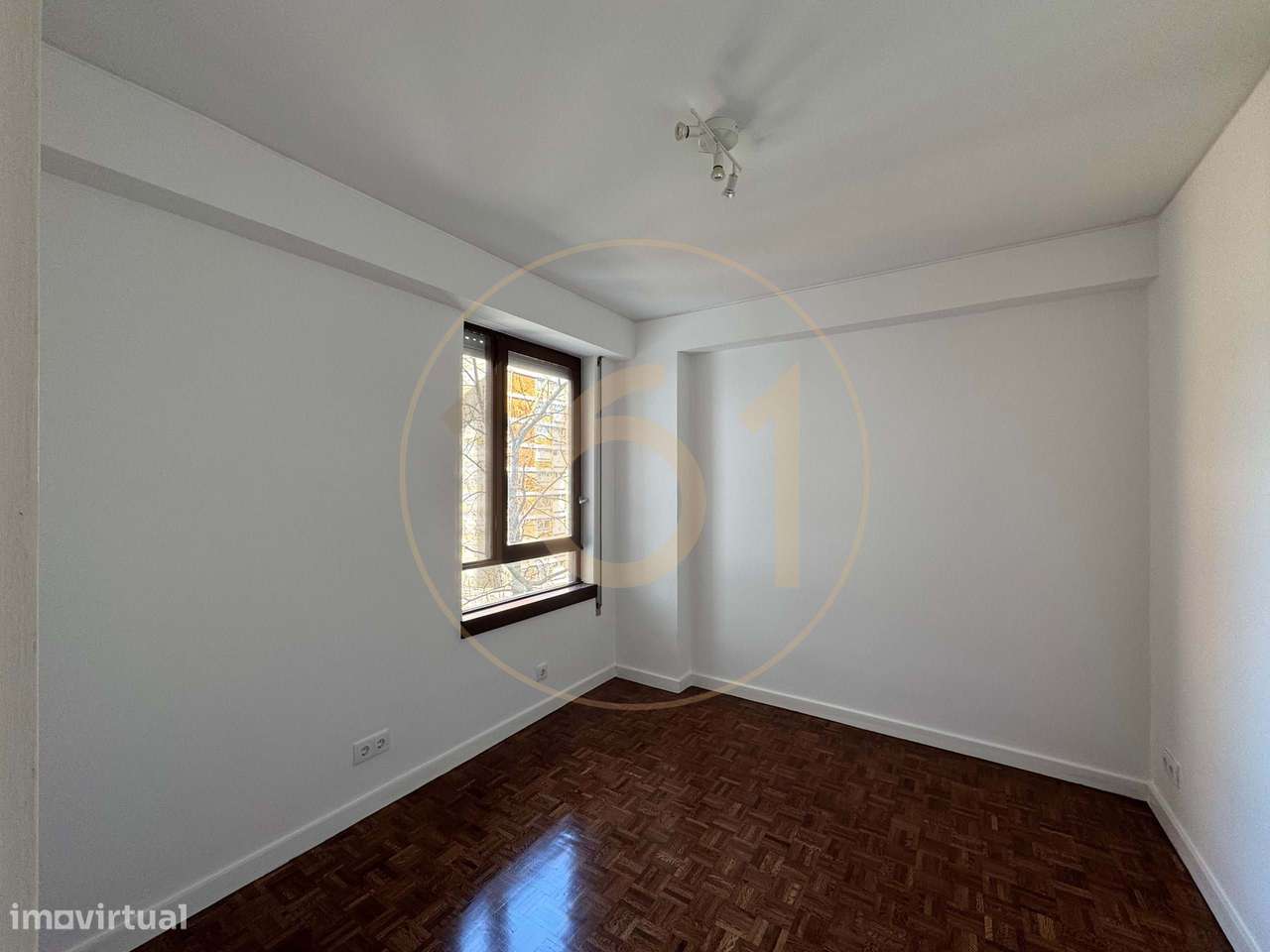Apartamento T3 com varanda, para venda , no Porto-18