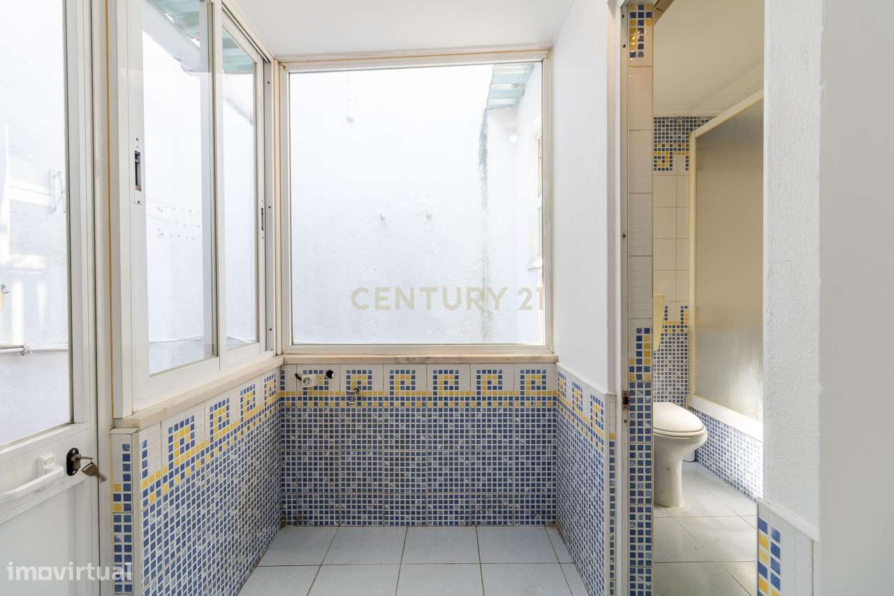 Apartamento na Rua Fradesso da Silveira – Alcântara, Lisboa-13