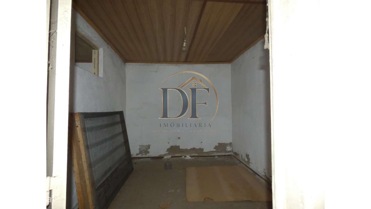 Moradia para Restaurar T3 em Muge-6