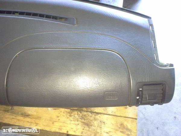 Tablier superior com airbag Mercedes Classe ML 270 CDI 163 de 2000 - 4