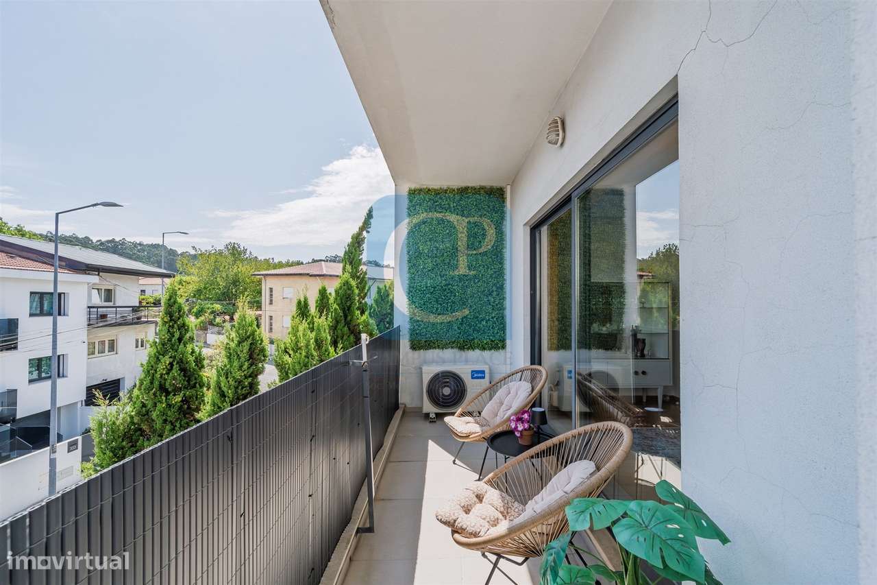 Apartamento T2 duplex no centro de Valongo-14