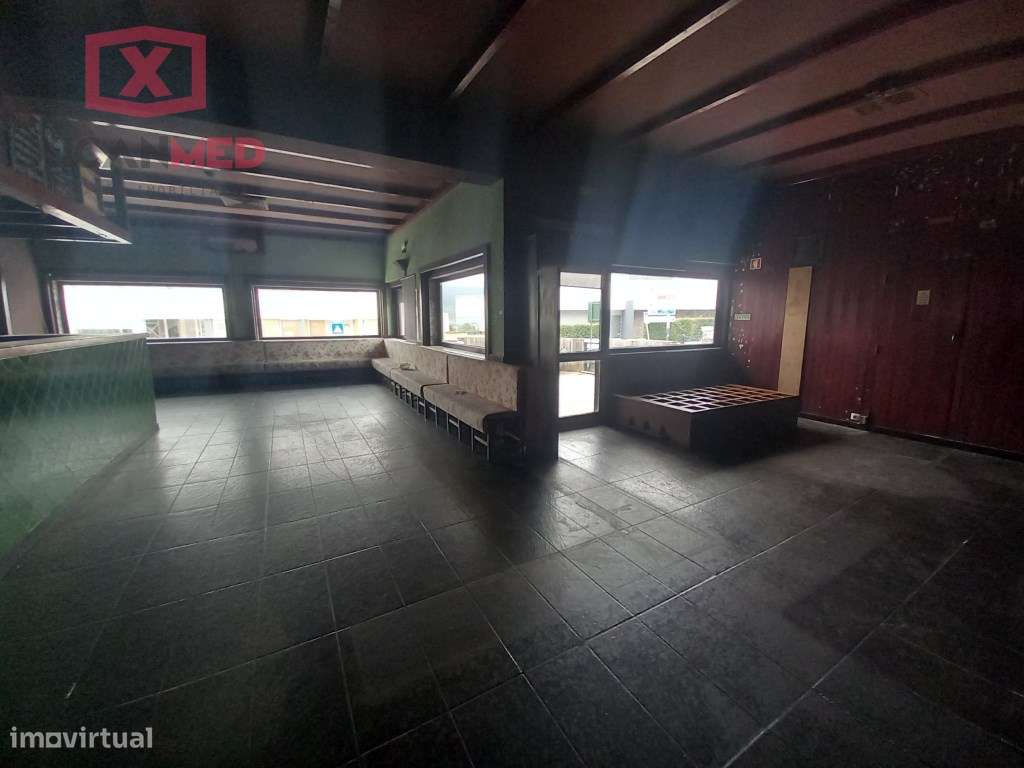 Desenvolvimento Urbano/ 
Habitação e Comercio.-29