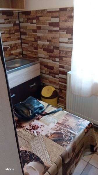 Închiriez Garsoniera - Imagine principală: 4/8