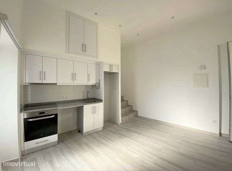 Ótima localização, moderno, luminoso e com pátio privado - Grande imagem: 4/10