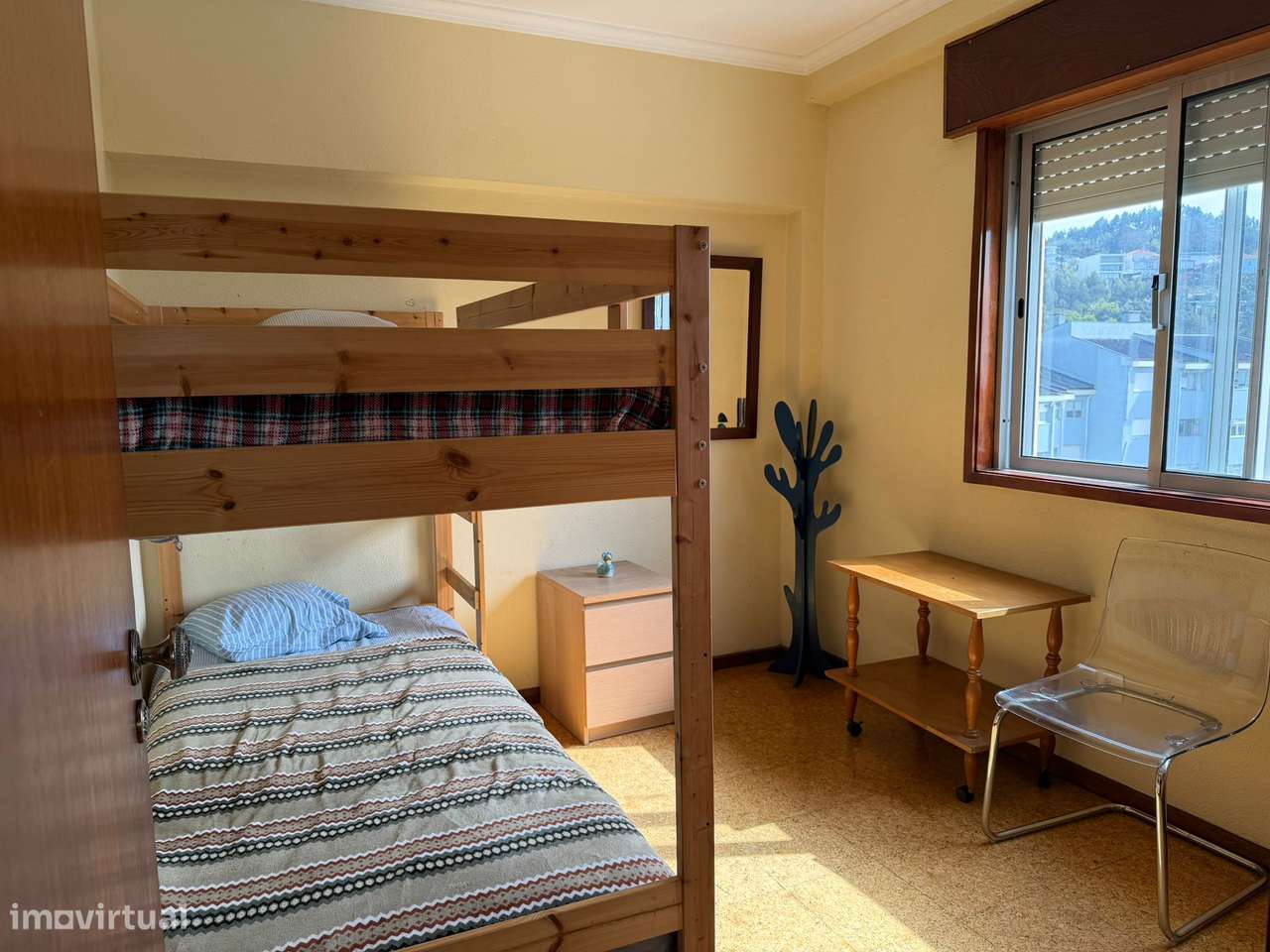 Apartamento T4 em Mafamude – Excelente Localização e Exposição Solar-17