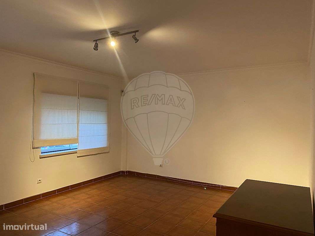 Apartamento T2 para arrendamento - Grande imagem: 4/11