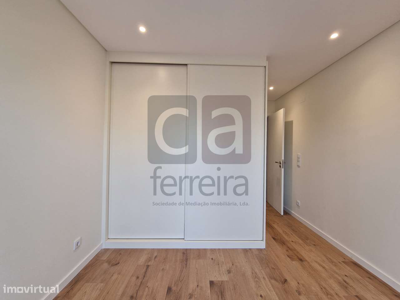 Apartamento T3 Novo com possibilidade de fazer Duplex-28