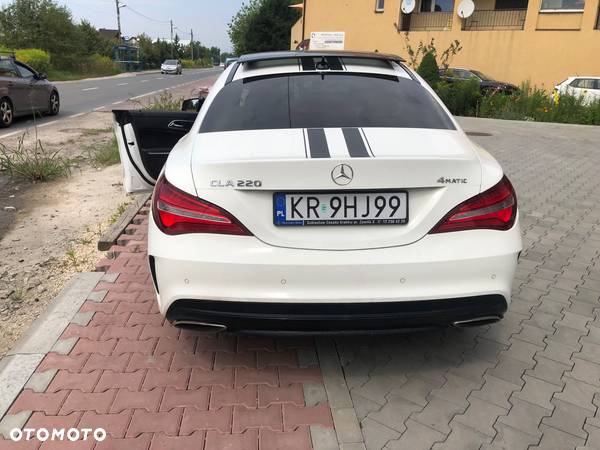 Mercedes-Benz CLA 220 4-Matic AMG Line - 7