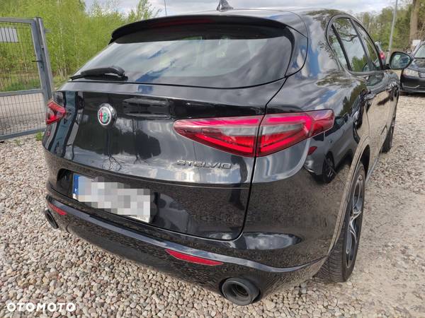 Alfa Romeo Stelvio 2.0 Turbo Veloce Q4 - 6