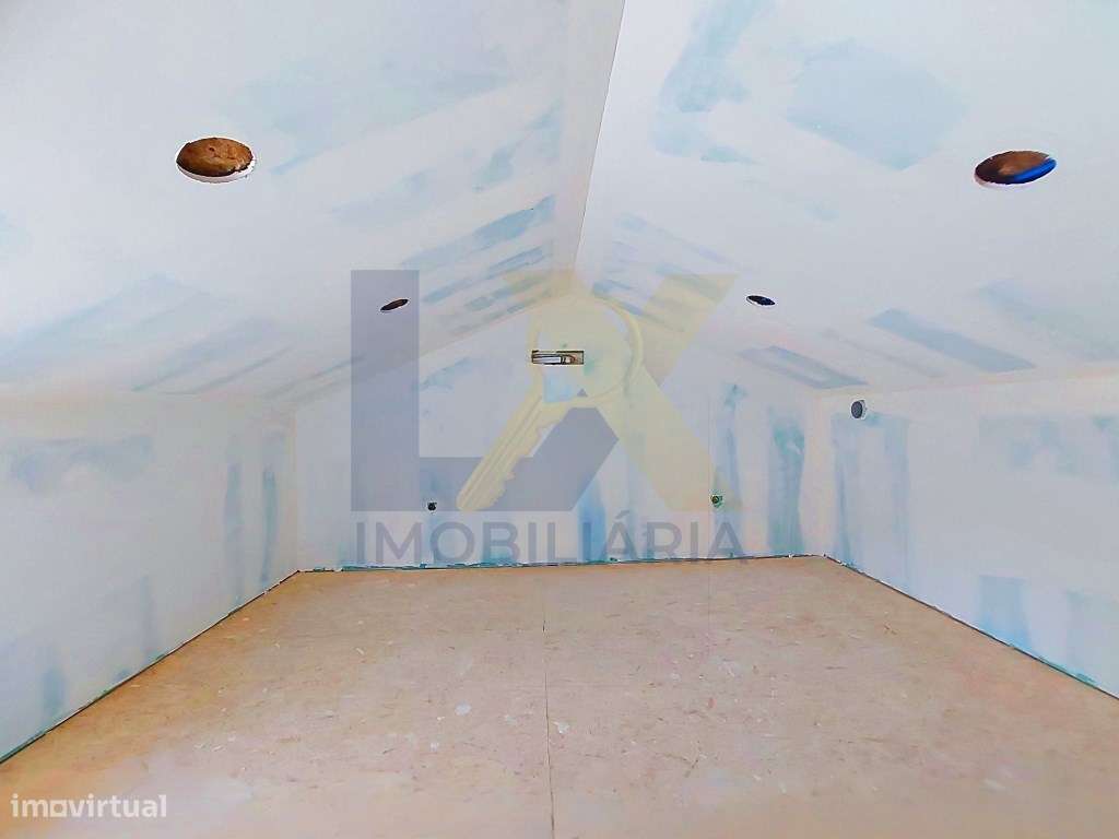Moradia T3+2 Térrea em Esgueira à Venda!!-9
