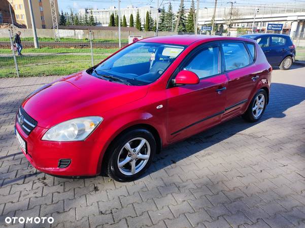 Kia Ceed Cee'd 1.4 Comfort + - 1