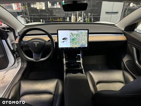 Tesla Model 3 Long Range AWD - 11