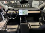 Tesla Model 3 Long Range AWD - 11