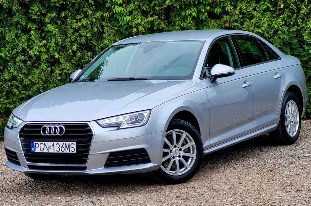 Audi A4 B9 (2015-) 2016